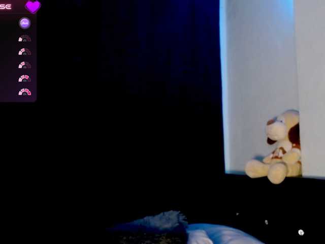 Evah-lee live cam on BongaCams