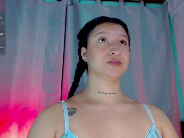 Evah-lee live cam on BongaCams