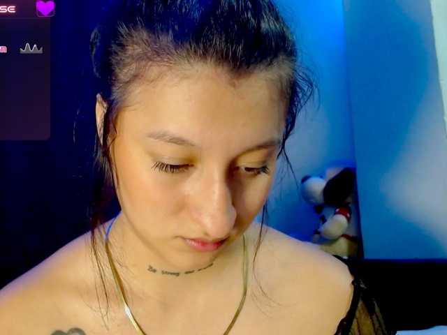 Evah-lee live cam on BongaCams