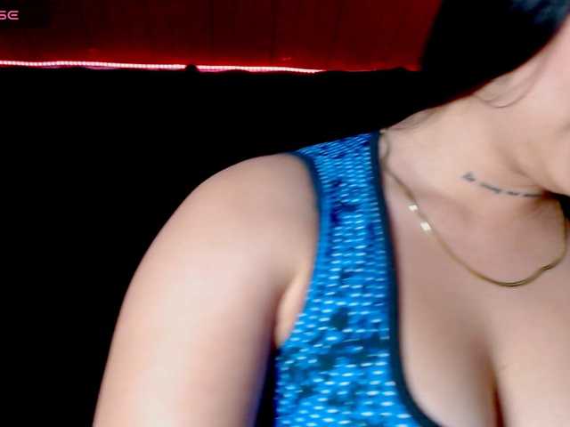 Evah-lee live cam on BongaCams