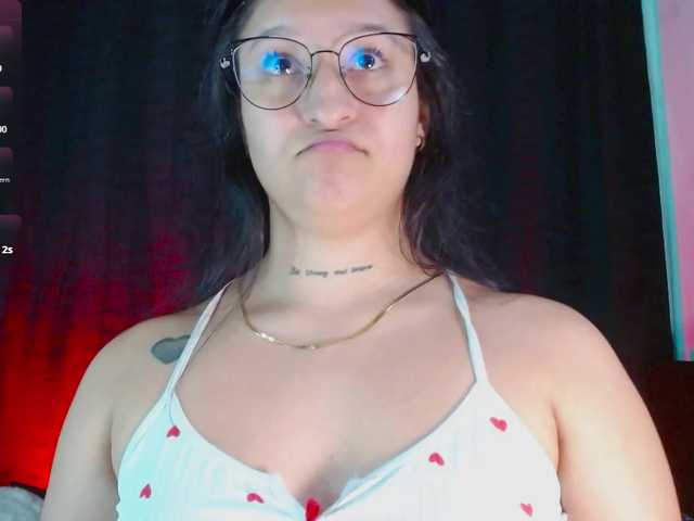 Evah-lee live cam on BongaCams