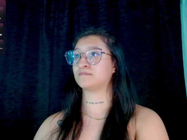 Evah-lee live cam on BongaCams