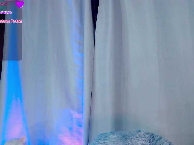 Evah-lee live cam on BongaCams