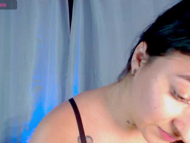 Evah-lee live cam on BongaCams