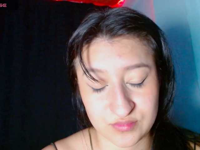 Evah-lee live cam on BongaCams