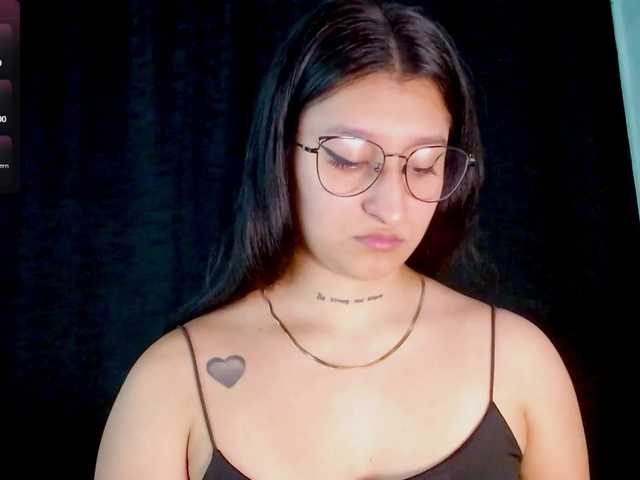 Evah-lee live cam on BongaCams