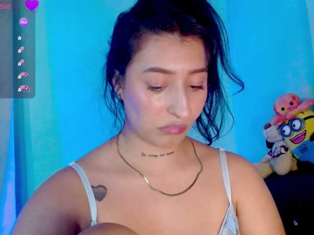 Evah-lee live cam on BongaCams