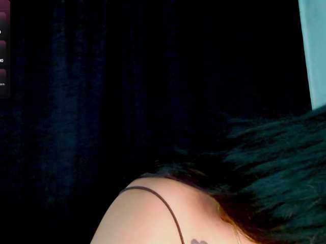 Evah-lee live cam on BongaCams