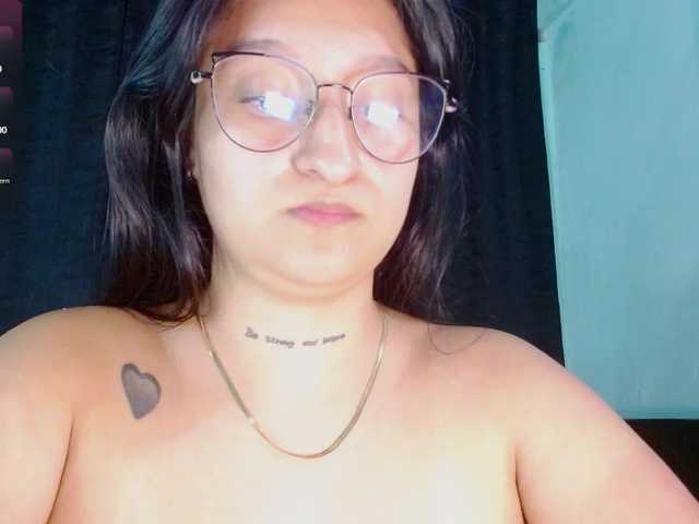 Evah-lee live webcam show