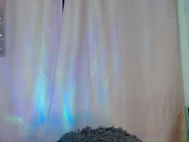 Evah-lee live cam on BongaCams