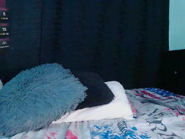 Evah-lee live cam on BongaCams