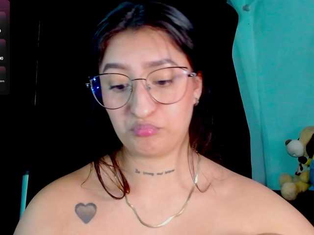 Evah-lee live cam on BongaCams