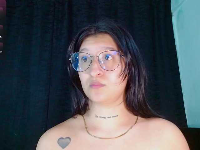 Evah-lee live webcam show