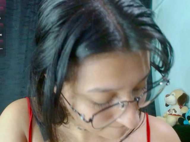 Evah-lee live cam on BongaCams