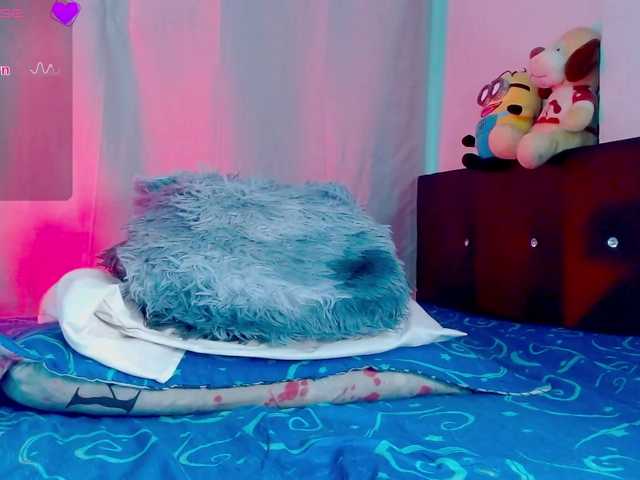 Evah-lee live cam on BongaCams
