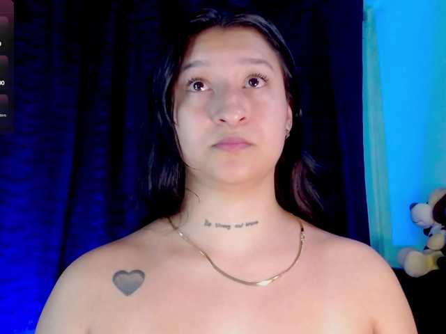 Evah-lee live cam on BongaCams