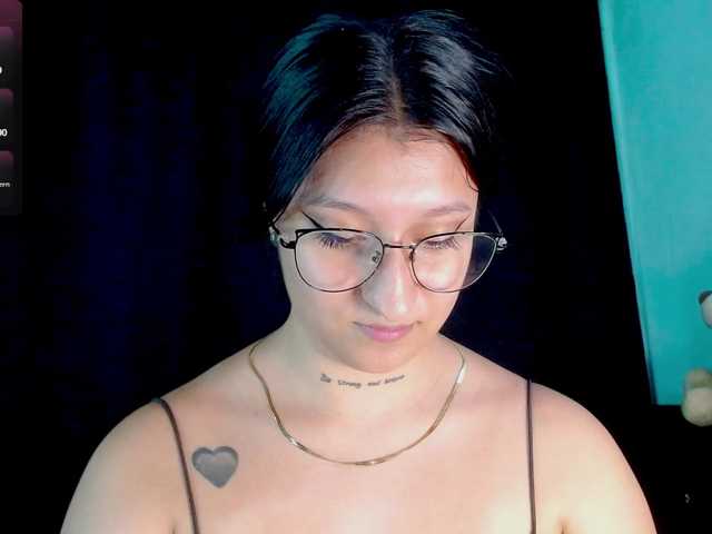 Evah-lee live cam on BongaCams