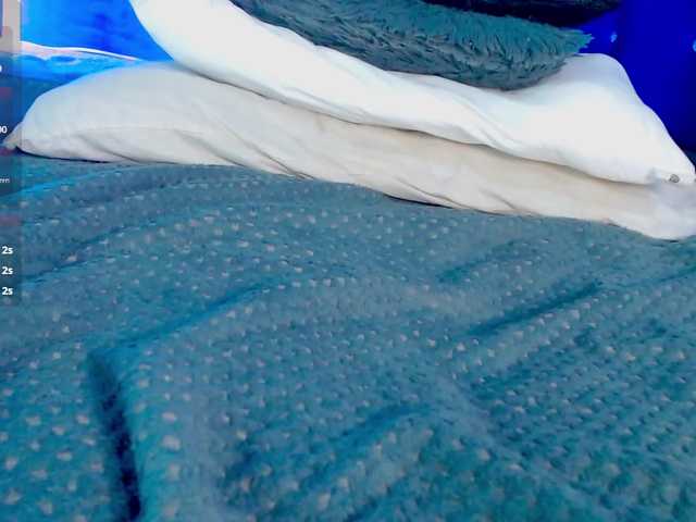 Evah-lee live cam on BongaCams