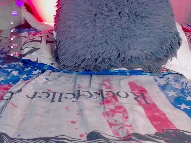 Evah-lee live cam on BongaCams