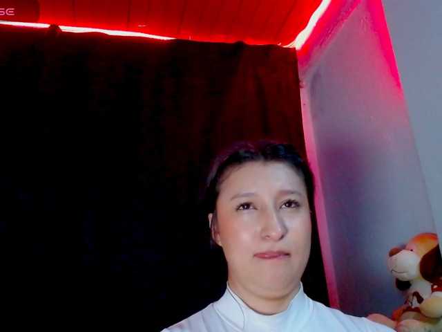 Evah-lee live cam on BongaCams