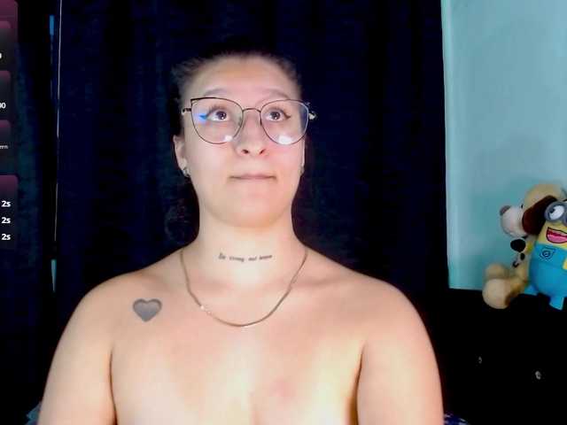 Evah-lee live cam on BongaCams