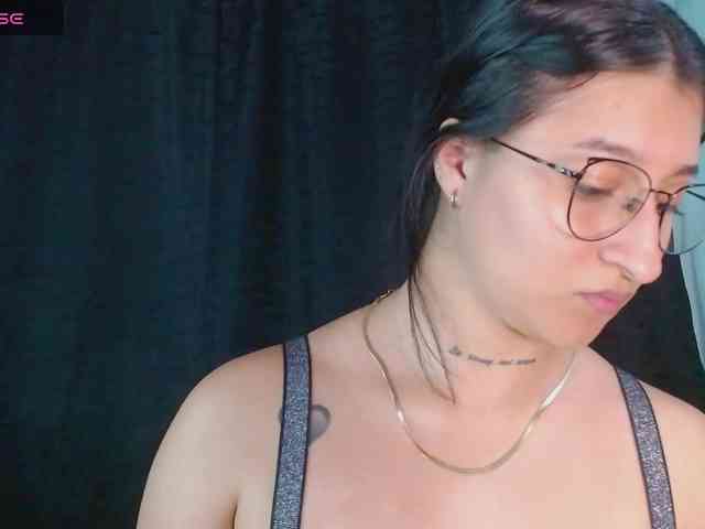 Evah-lee Sex Cam Show