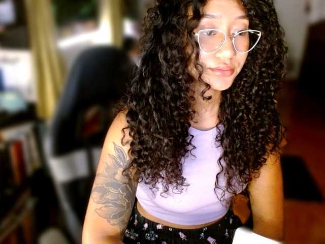 clitia-xx's BongaCams show and profile