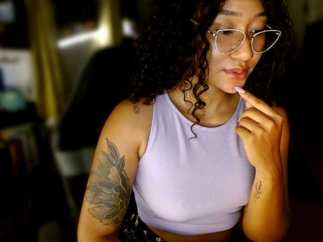 clitia-xx's BongaCams show and profile