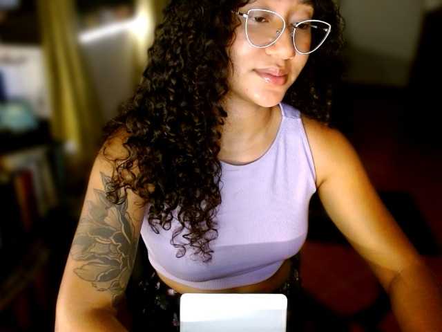 clitia-xx's BongaCams show and profile