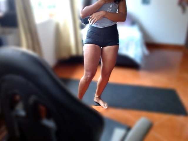 clitia-xx's BongaCams show and profile