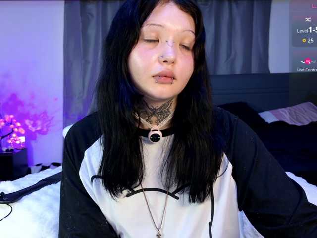Leinbone live cam on BongaCams