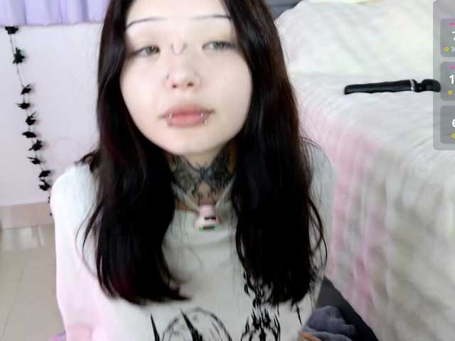 Leinbone live cam on BongaCams