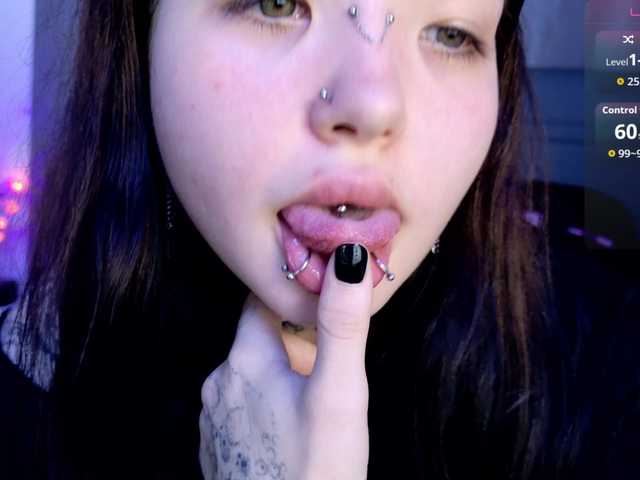 Leinbone live cam on BongaCams