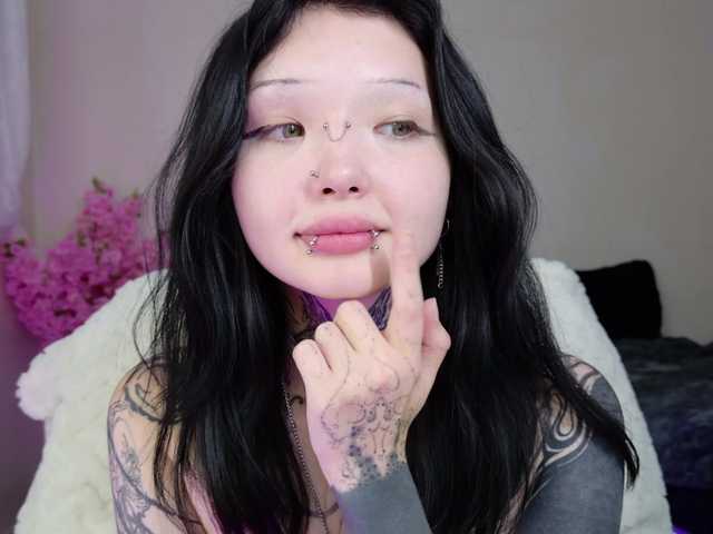 Leinbone live cam on BongaCams