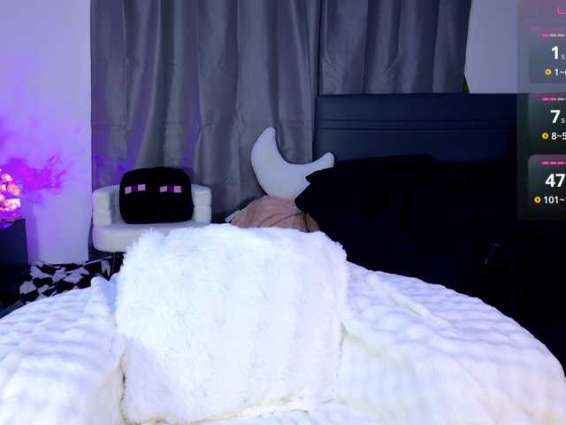 Leinbone live cam on BongaCams