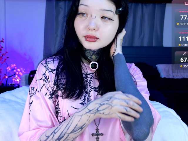 Leinbone live cam on BongaCams