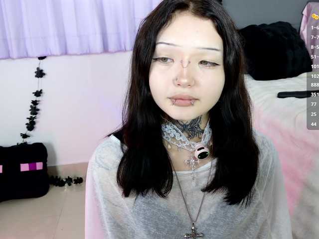 Leinbone live cam on BongaCams