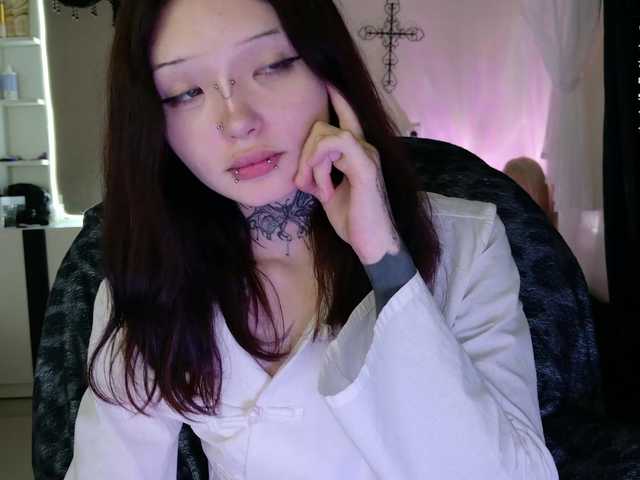 Leinbone live cam on BongaCams