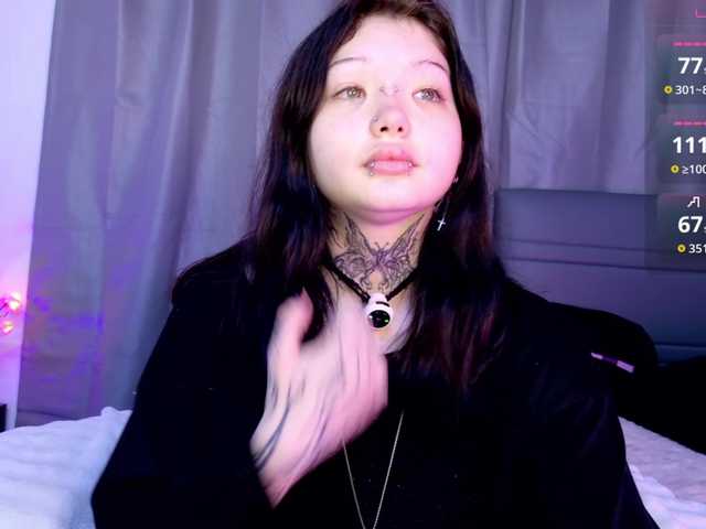 Leinbone live cam on BongaCams