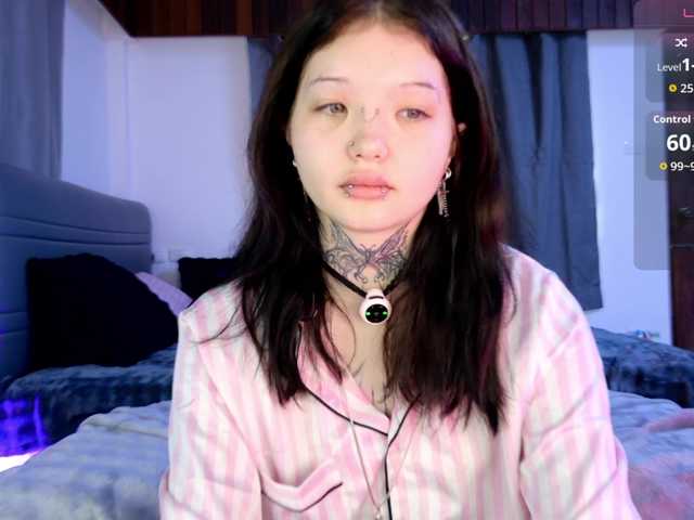Leinbone live cam on BongaCams