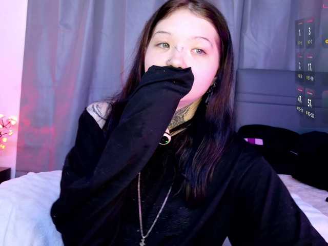 Leinbone live cam on BongaCams