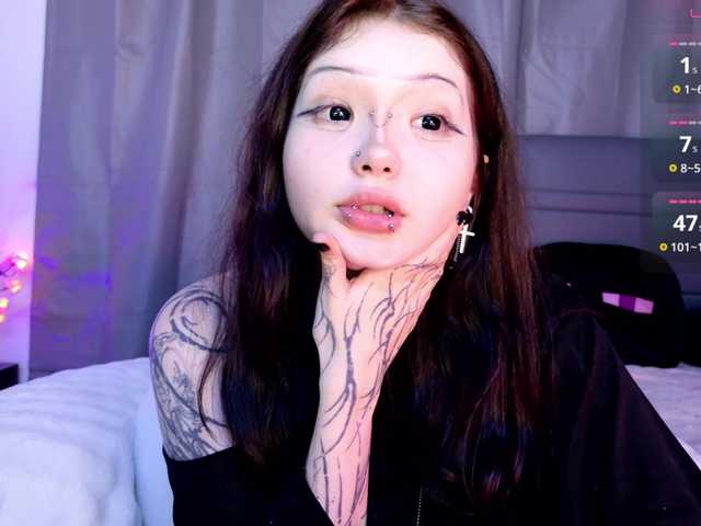 Leinbone live cam on BongaCams