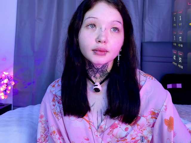 Leinbone live cam on BongaCams