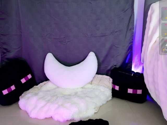 Leinbone live cam on BongaCams