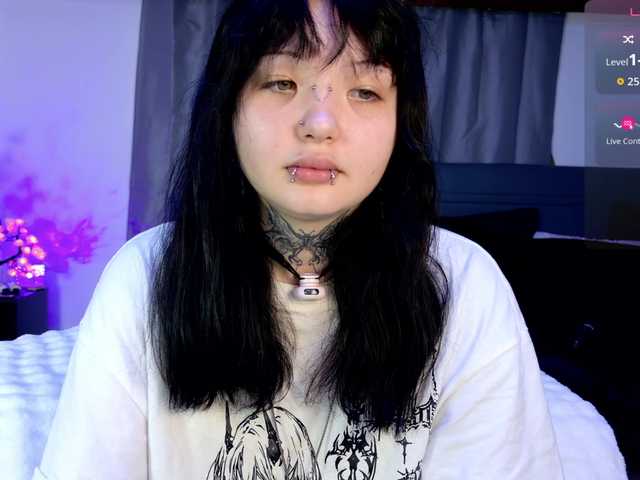 Leinbone — live female cam