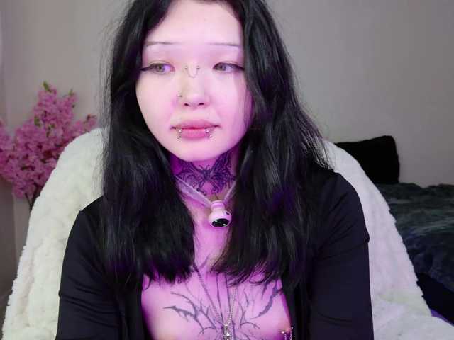 Leinbone live cam on BongaCams