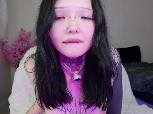 Leinbone live cam on BongaCams