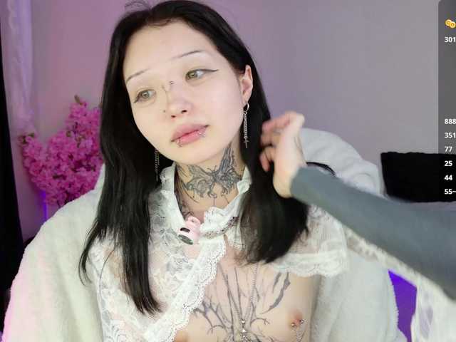 Leinbone live cam on BongaCams