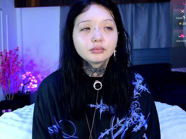 Leinbone live cam on BongaCams
