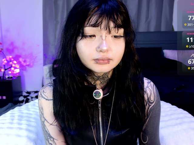 Leinbone live cam on BongaCams